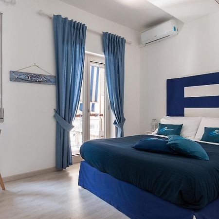B&B Sapore Di Mare Nel Blu Gaeta Exteriör bild