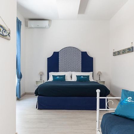 B&B Sapore Di Mare Nel Blu Gaeta Exteriör bild